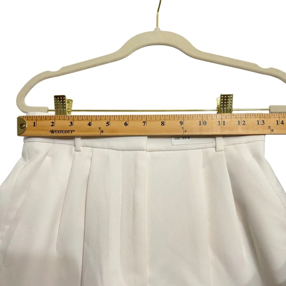 Abercrombie & Fitch Sloane Curve Love Shorts 25 0 Cream New Pleated High Rise - Picture 6 of 11